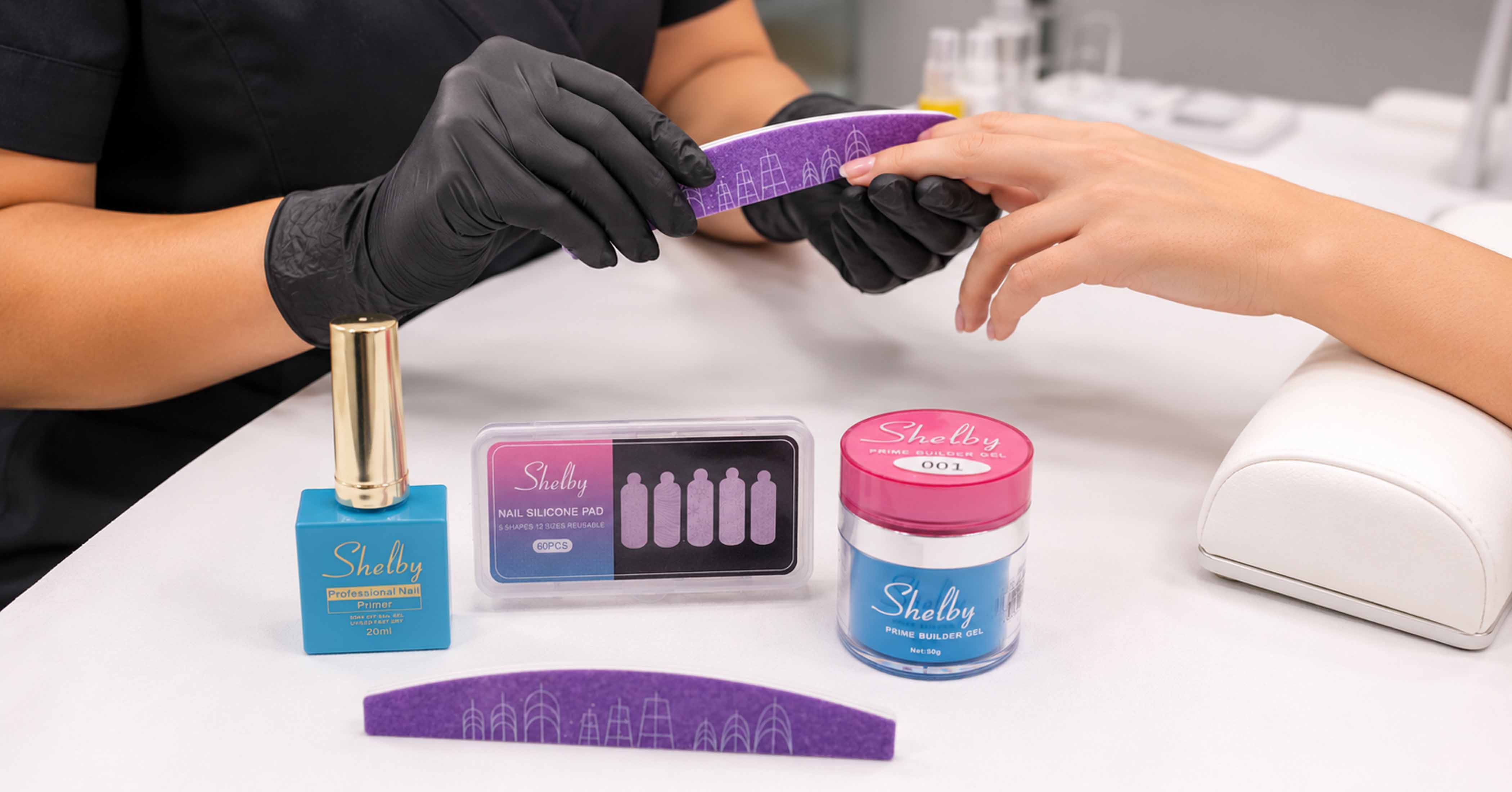 چطور مواد ناخن باکیفیت روی نتیجه نهایی کار تأثیر می‌گذارد؟ 💅